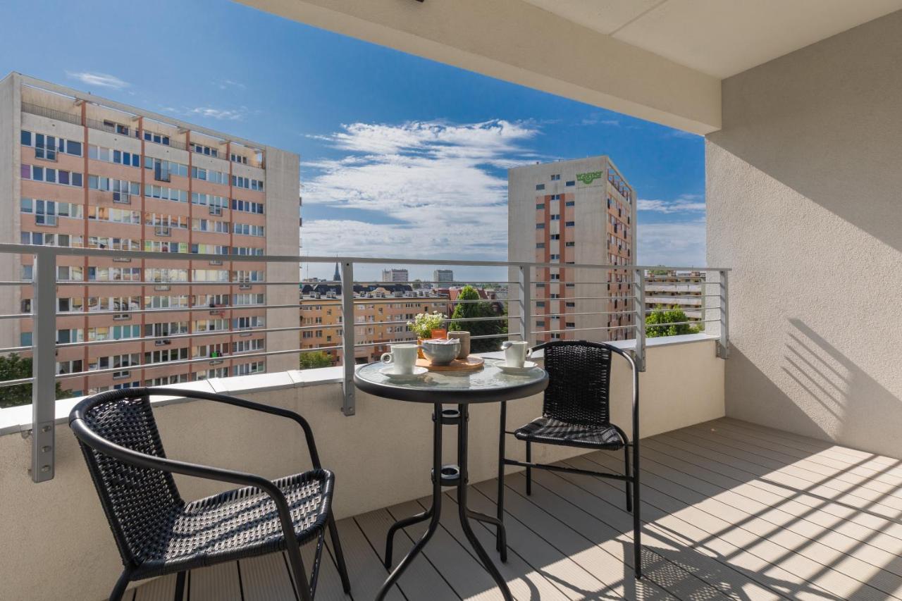 Sun Towers By Renters